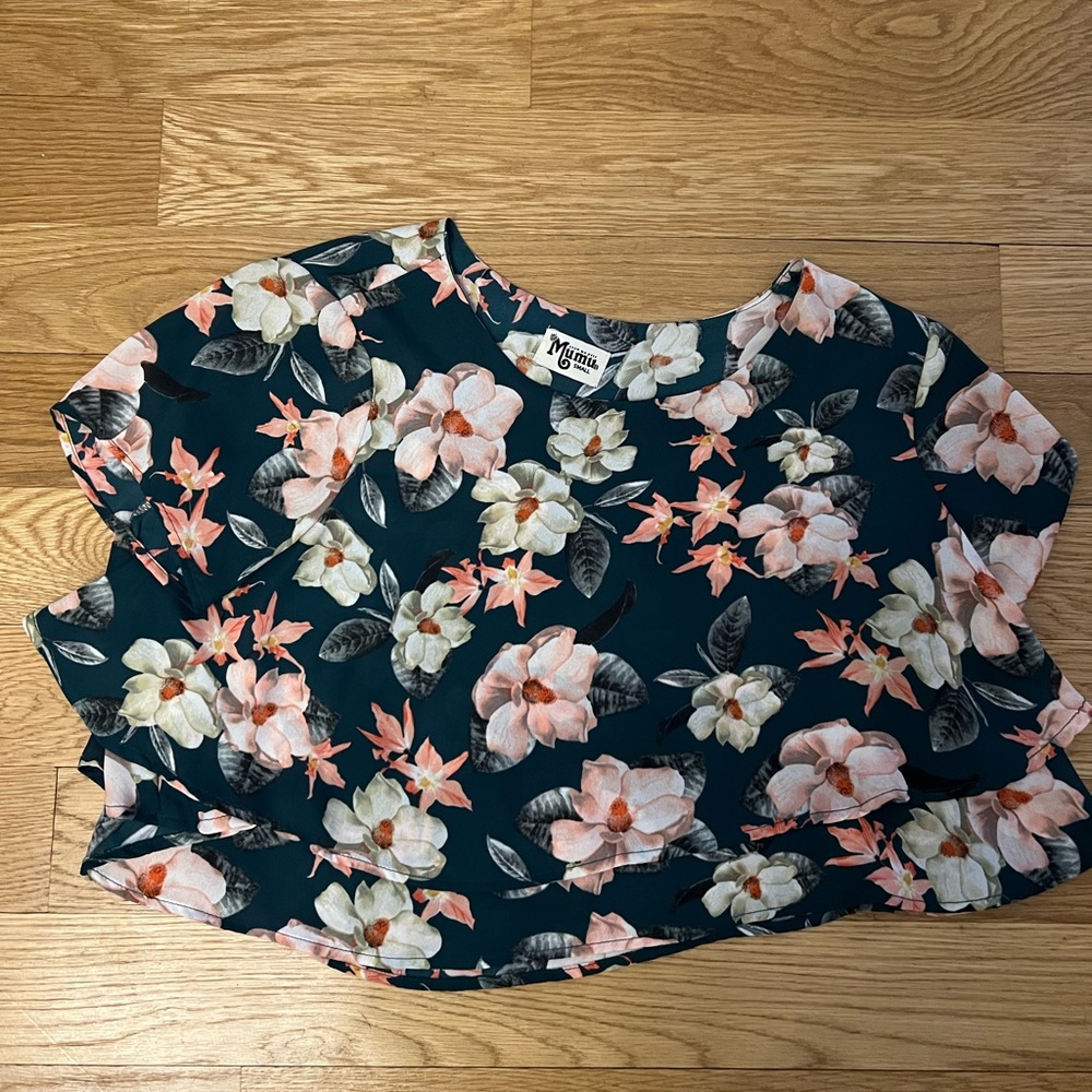 Cropped floral top